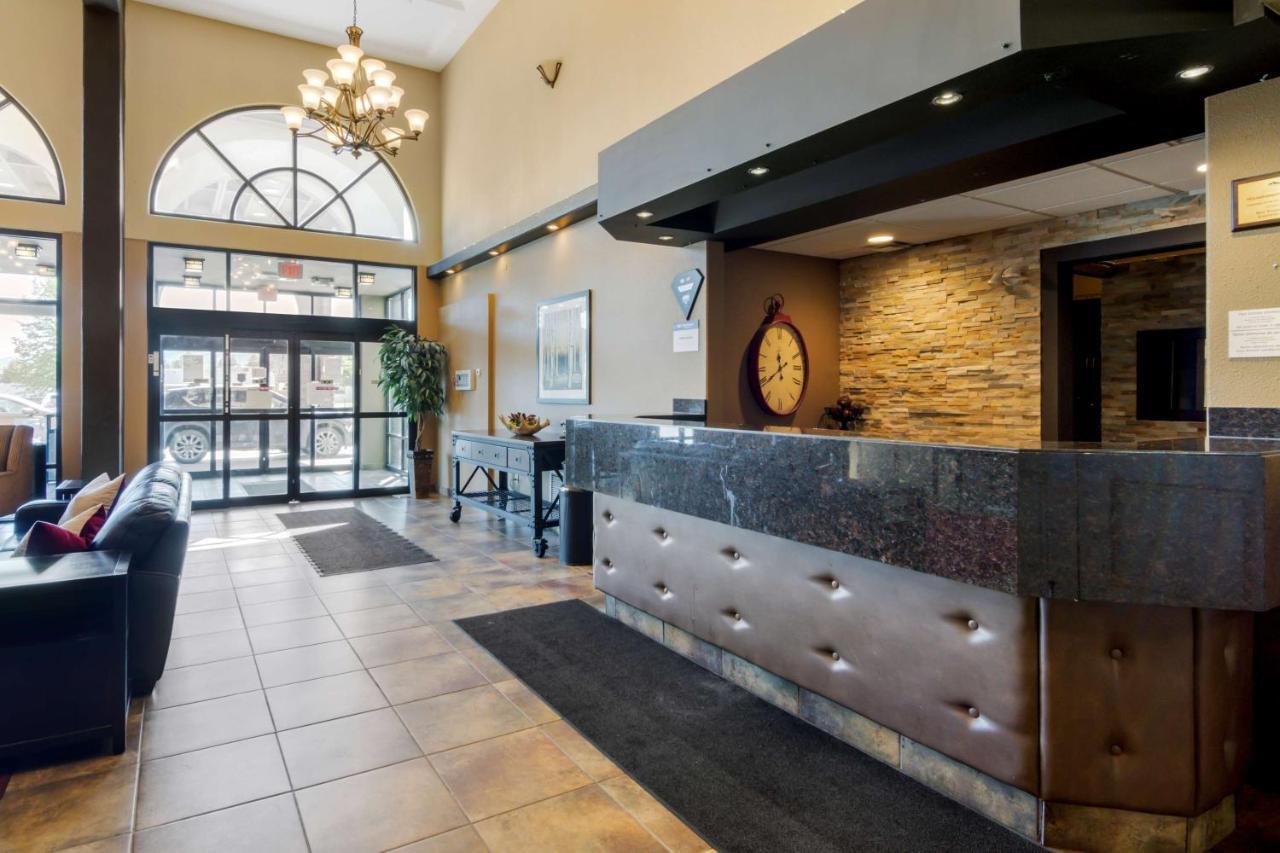 Best Western Plus Kamloops Hotel Buitenkant foto