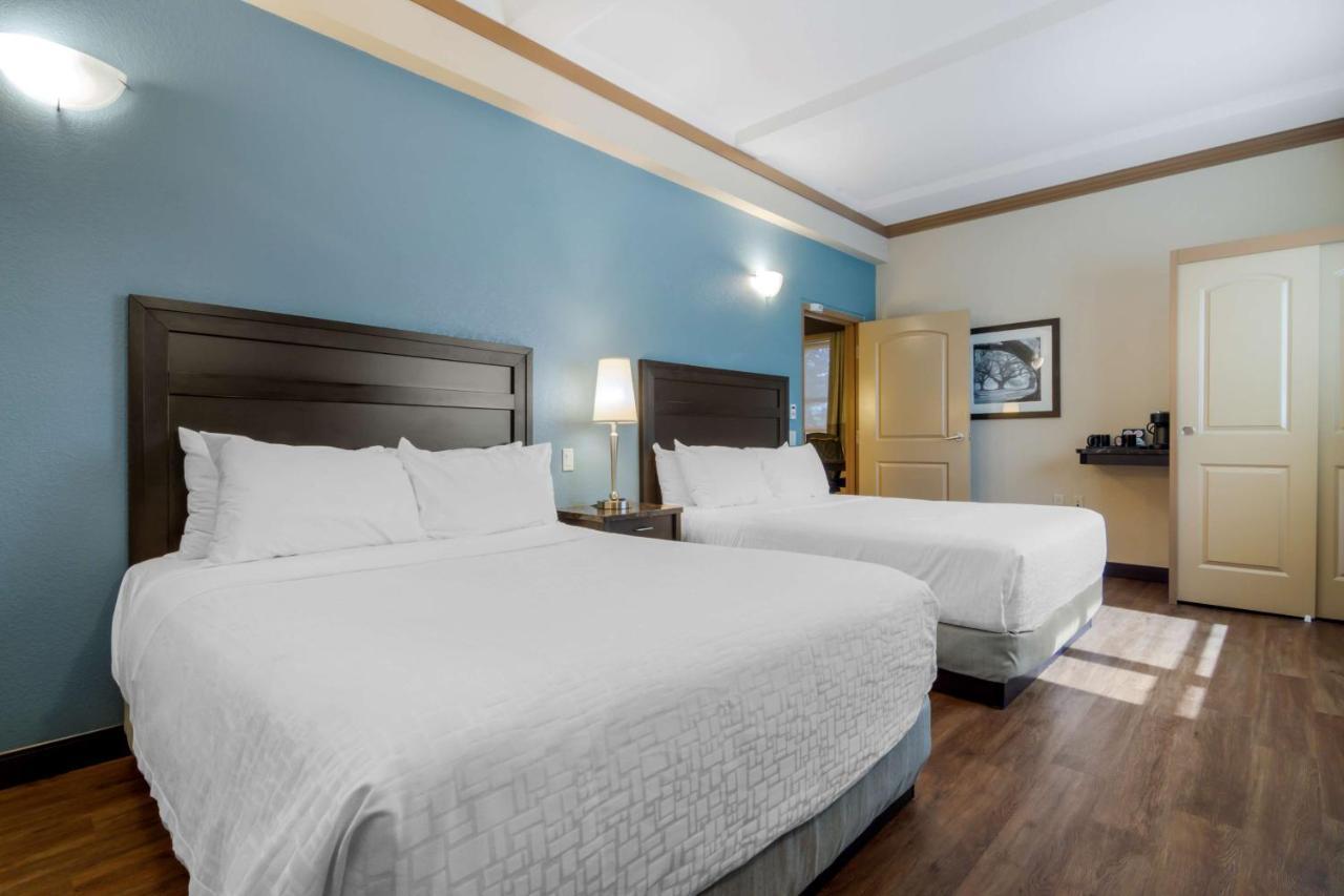 Best Western Plus Kamloops Hotel Buitenkant foto