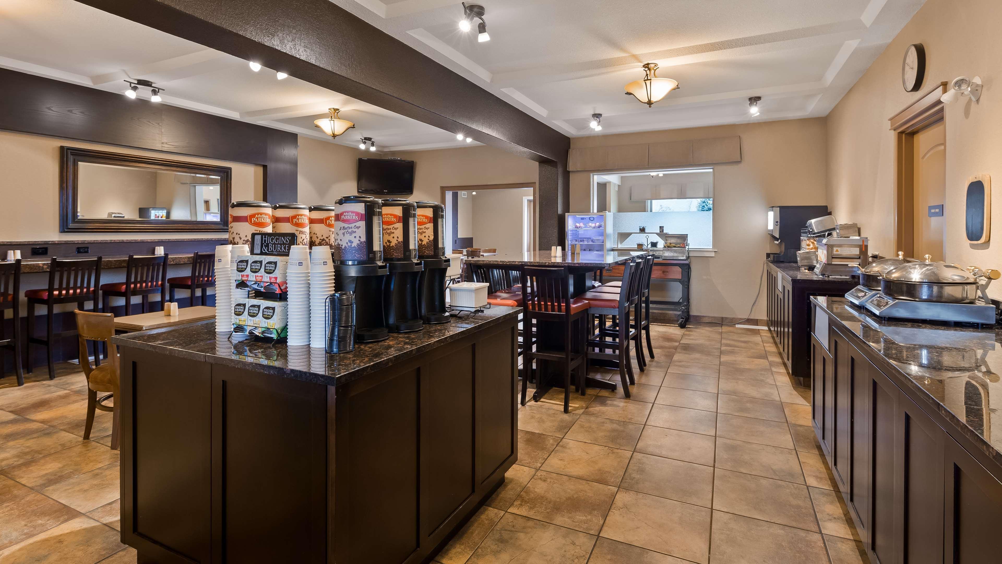 Best Western Plus Kamloops Hotel Buitenkant foto