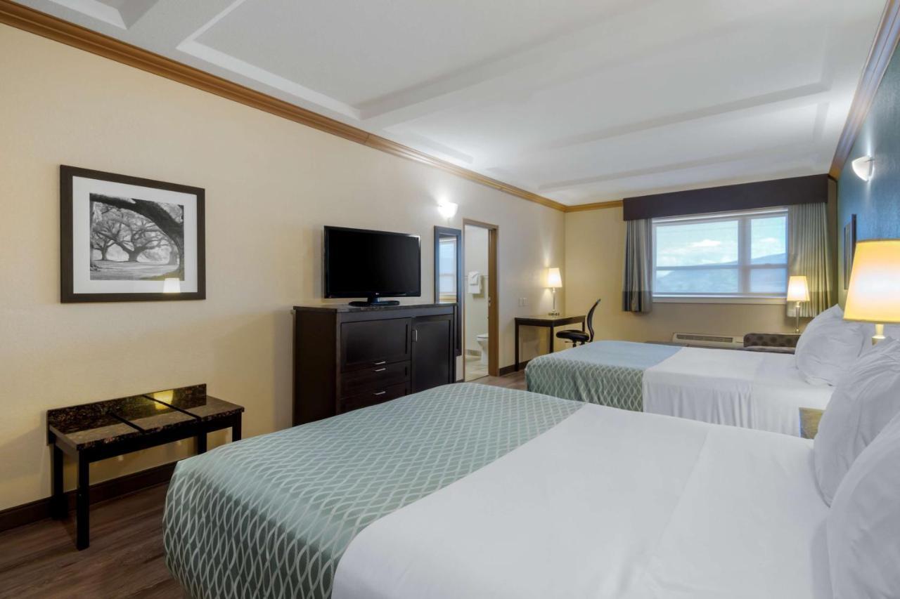 Best Western Plus Kamloops Hotel Buitenkant foto