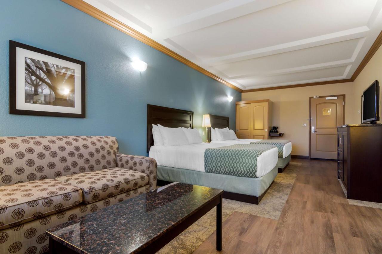 Best Western Plus Kamloops Hotel Buitenkant foto