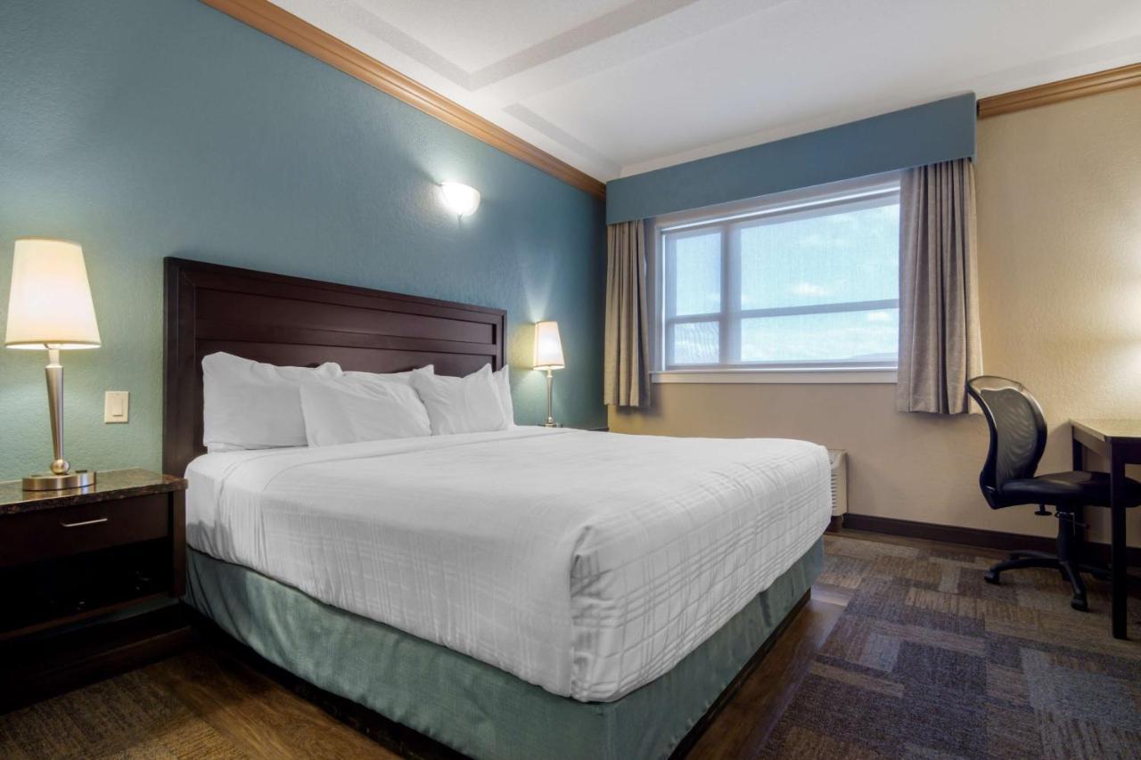 Best Western Plus Kamloops Hotel Buitenkant foto