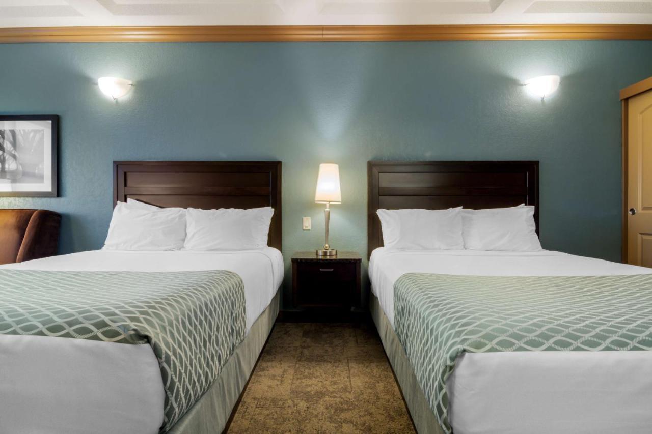 Best Western Plus Kamloops Hotel Buitenkant foto